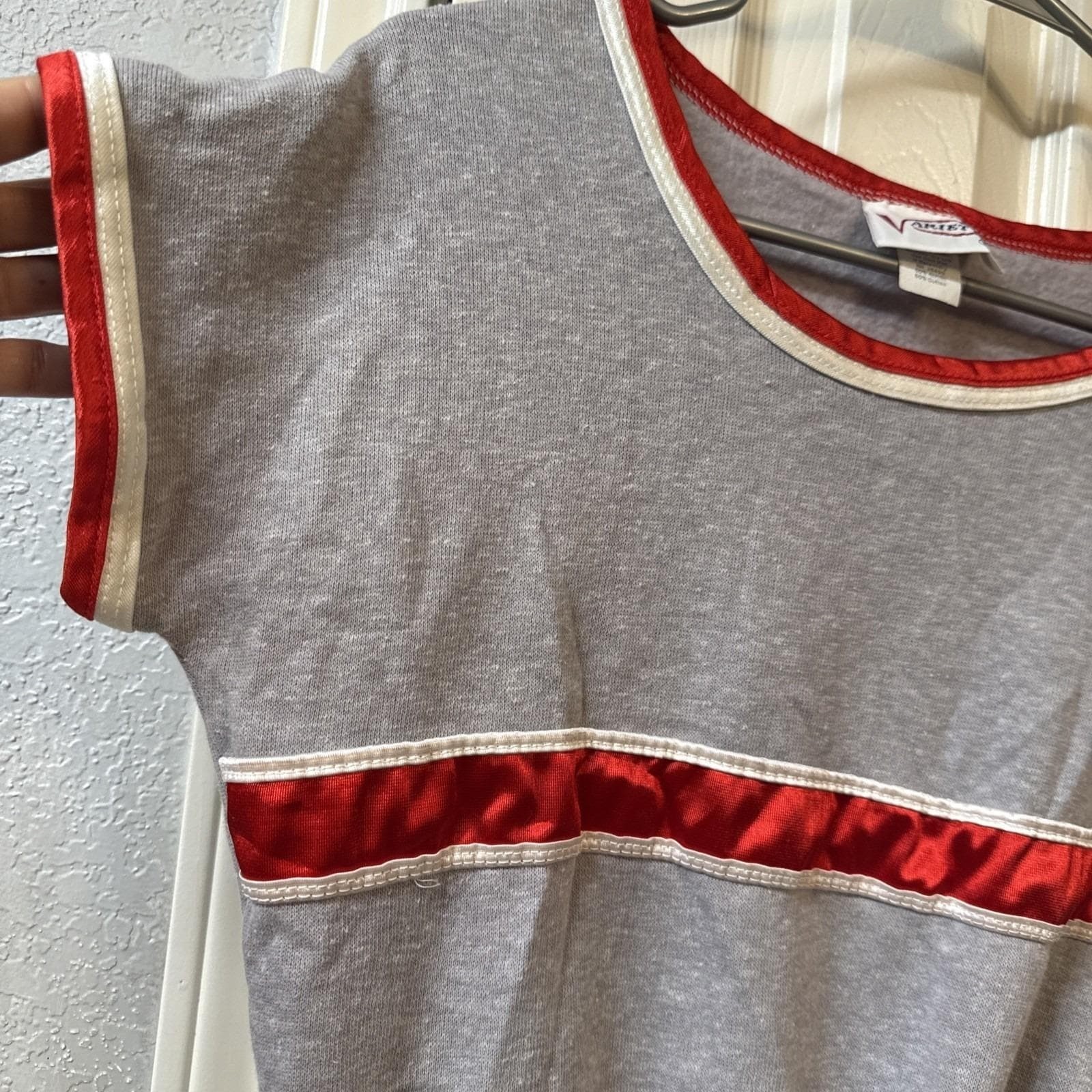 VTG Variety Gray Red Satin Trim Colorblock Retro Short Sleeve Top M