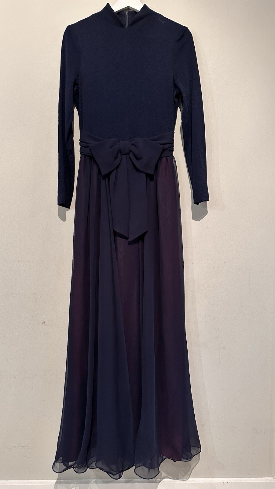 Vintage Miss Elliette Classic Elegant 70’s Navy Blue Women Maxi Gown Chiffon