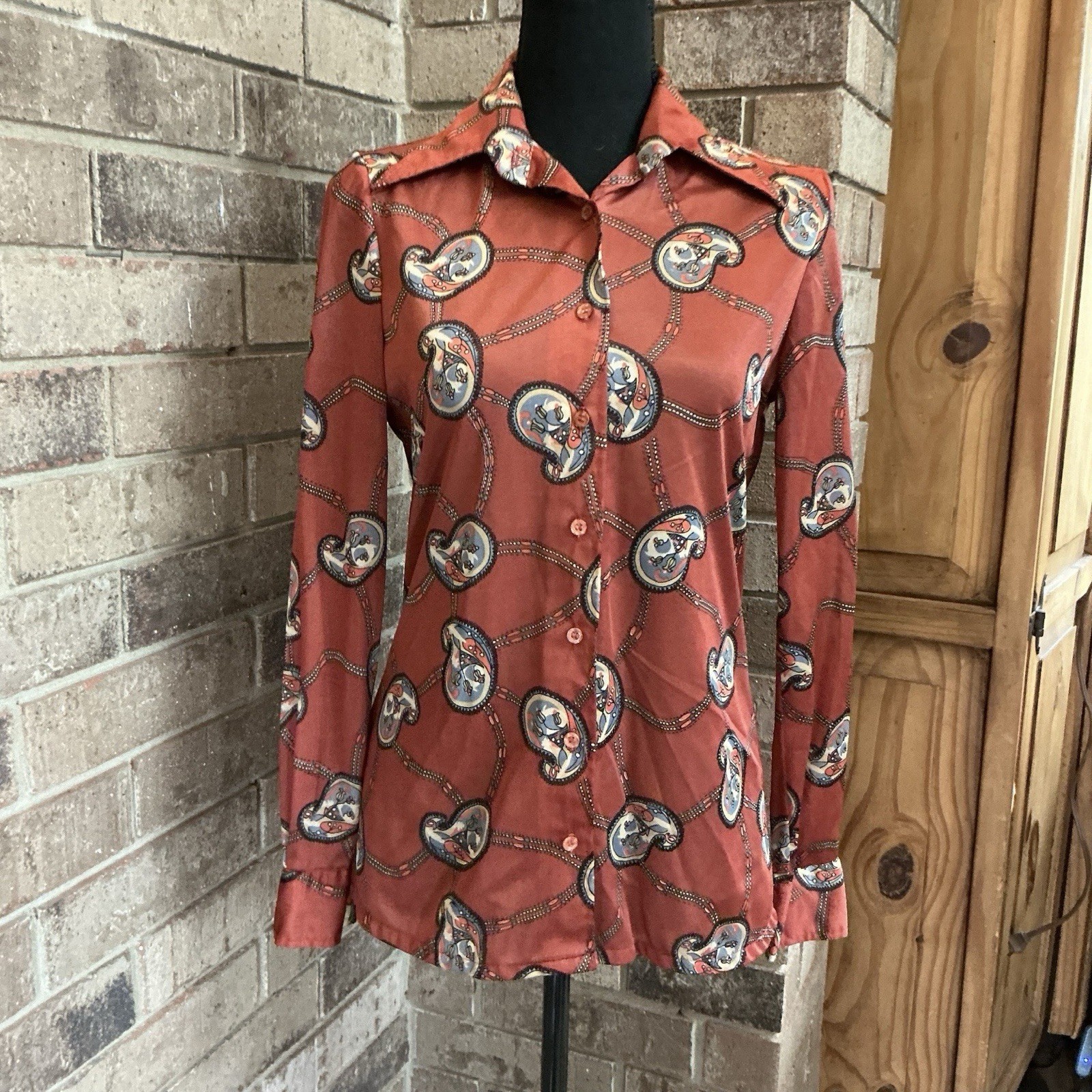 70s VTG John Meyer Rust Paisley Medallion Satin Blouse Size 12 Button Down #12D8