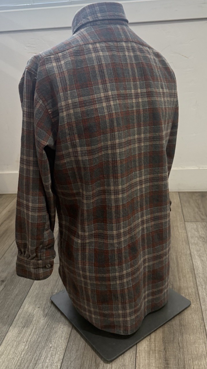 PENDLENTON plaid wool vintage shirt gray/orange women’s size Large pre-owned