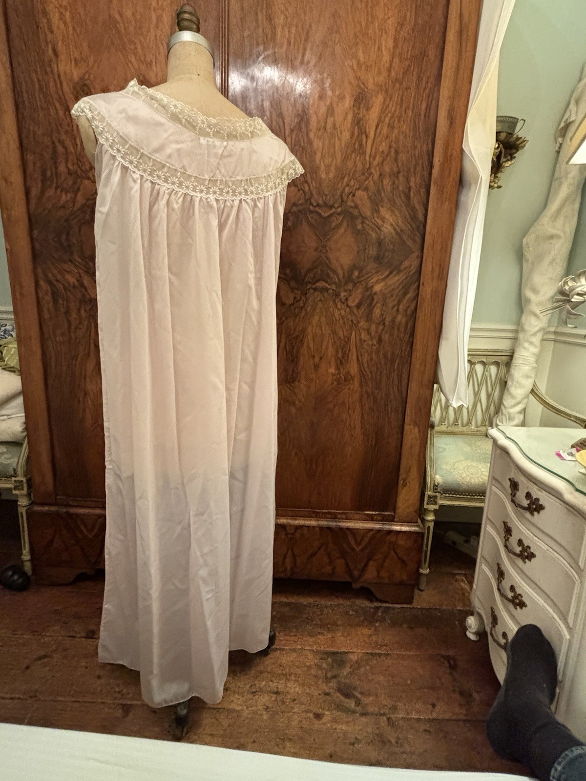Vintage Italian Nightgown Housecoat Pale Lilac Lace Made in Italy