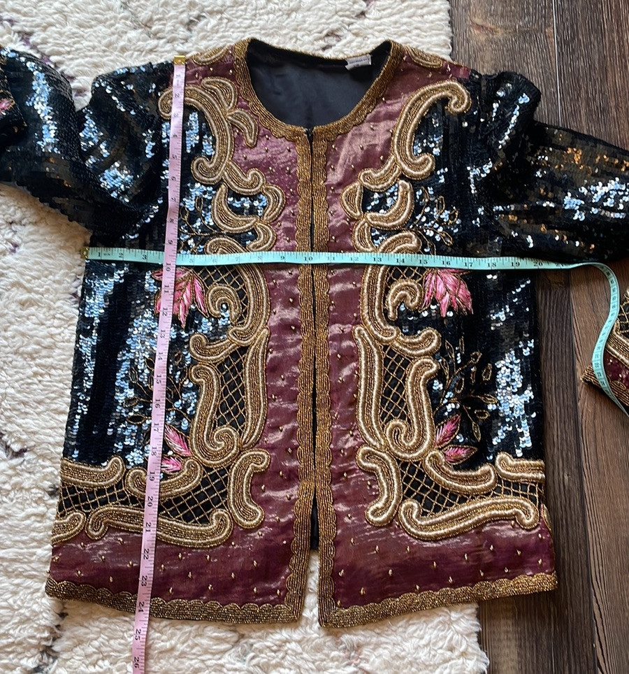 Vintage STUNNING Heavily Sequined Beaded Embroidered Silk Jacket