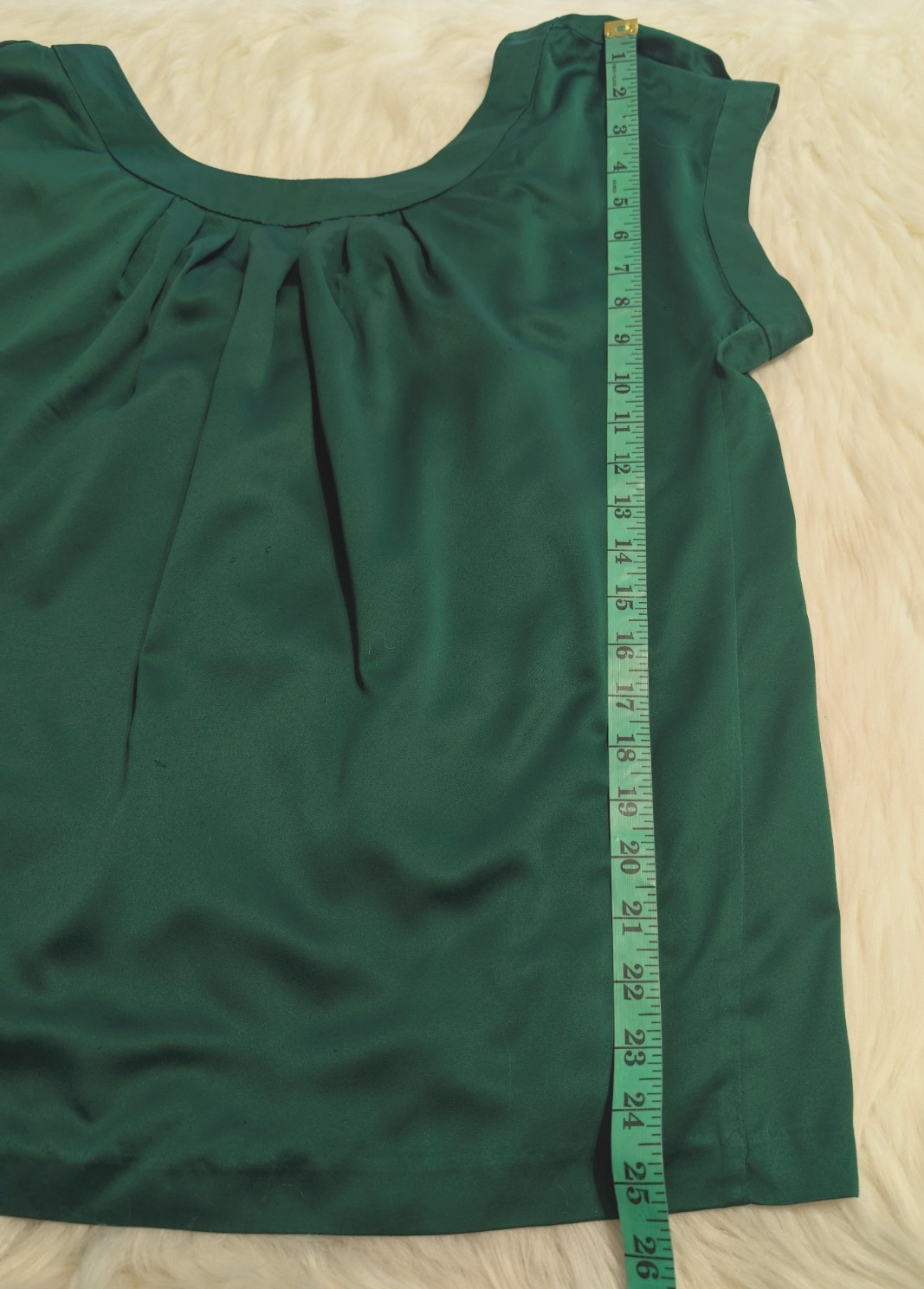 Banana Republic Top Blouse Shirt Large Emerald Green Satin Cap Sleeve Tie Bow