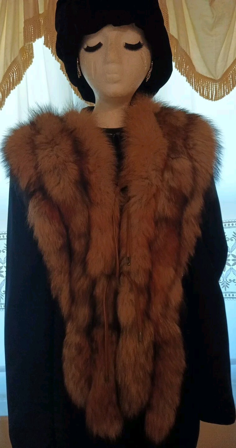 FOX VEST – SIZE SMALL/MEDIUM BY JACQUES SAINT LAURENT FOR F.C.I. PARIS NEW YORK