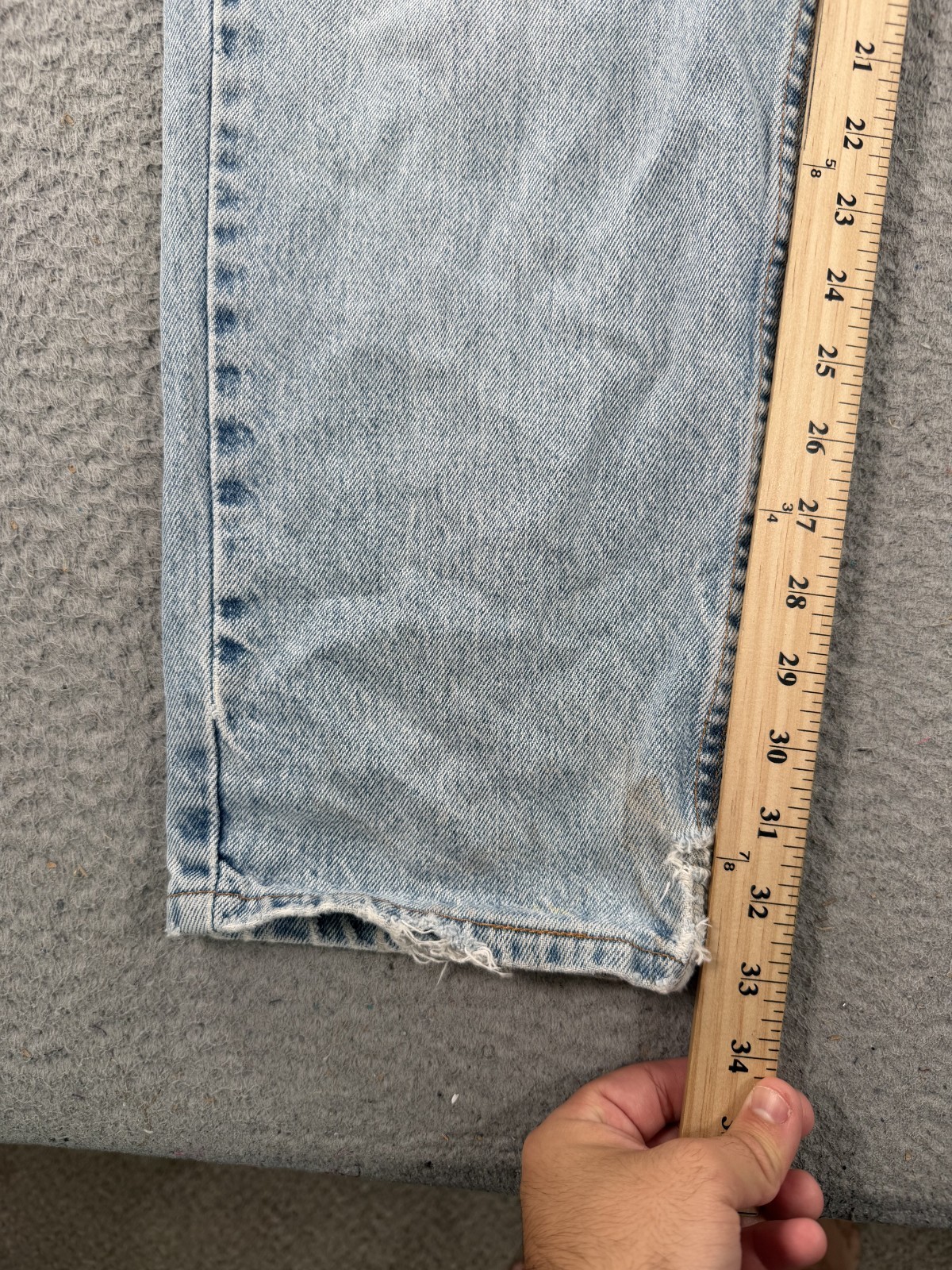 Vintage Levi’s 560 Loose Fit Straight Leg Jeans Men 32×33 Distressed Grunge 1997