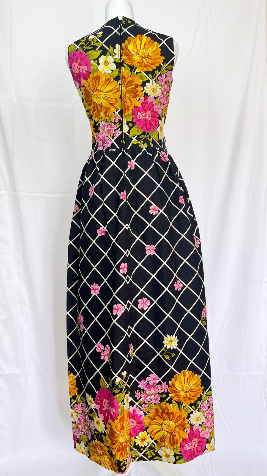Vintage 1970s Floral Maxi Dress Pink Orange Border Print Black Sleeveless S
