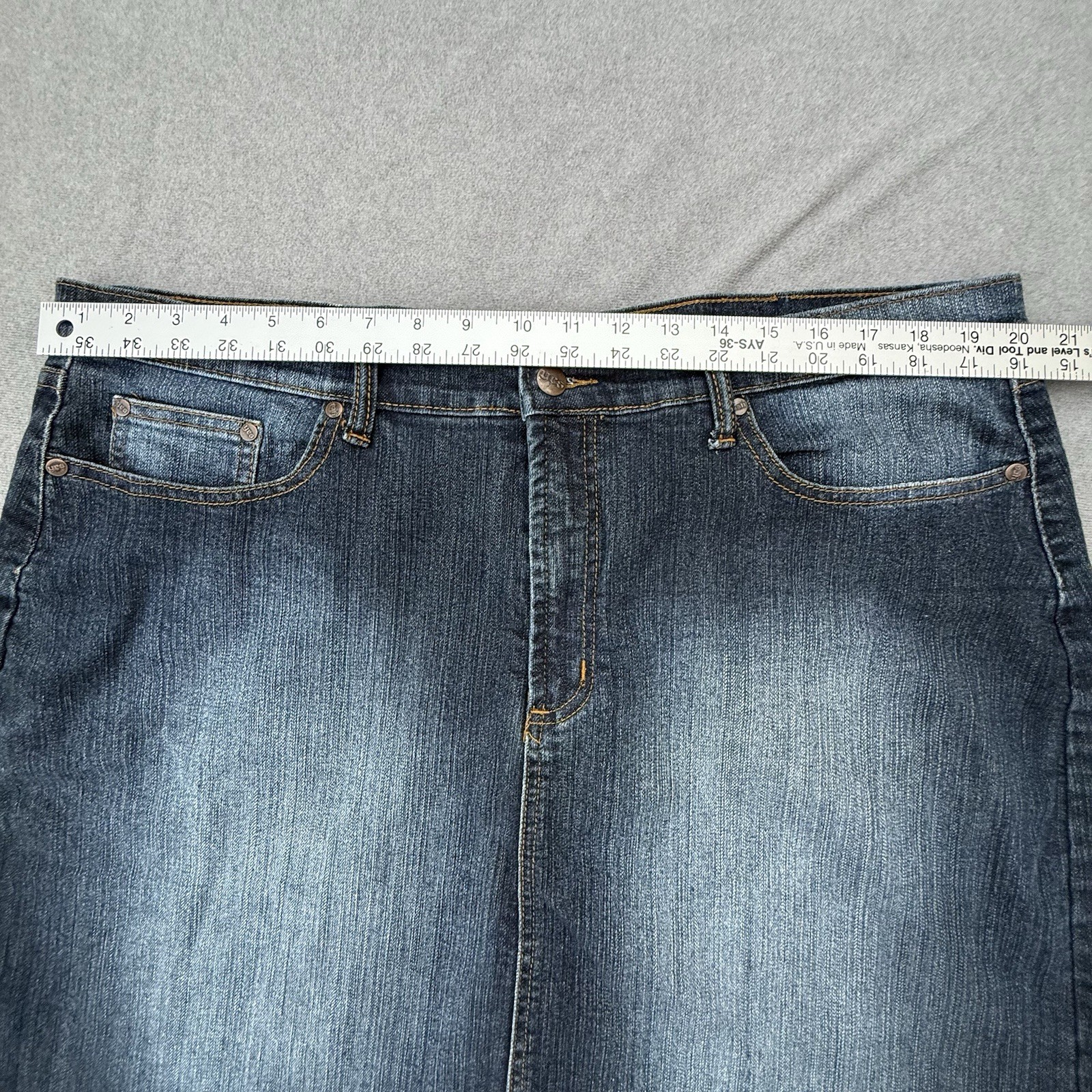 Quality Apparel Women’s Skirt Size 21/22 Jean Skirt Blue Denim