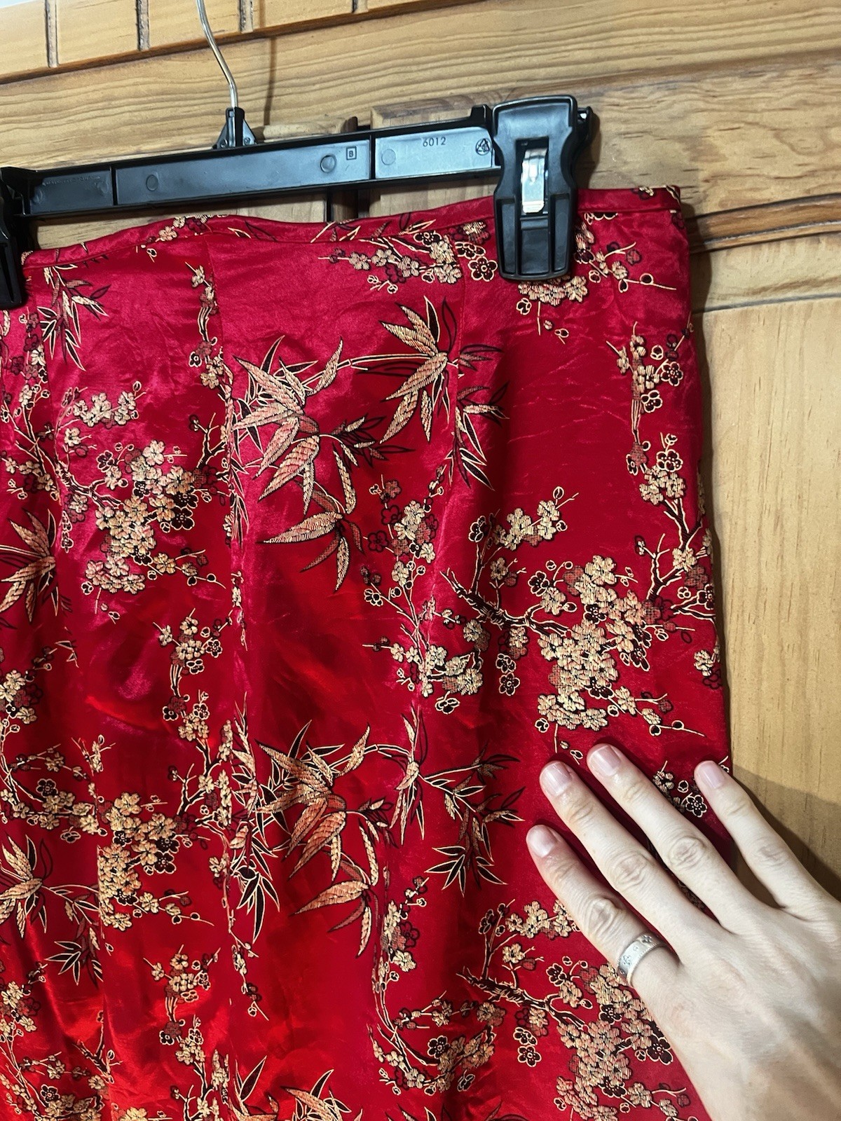Vintage 90’s C L E Paris Red Bamboo Print Rayon Midi Skirt Women’s M