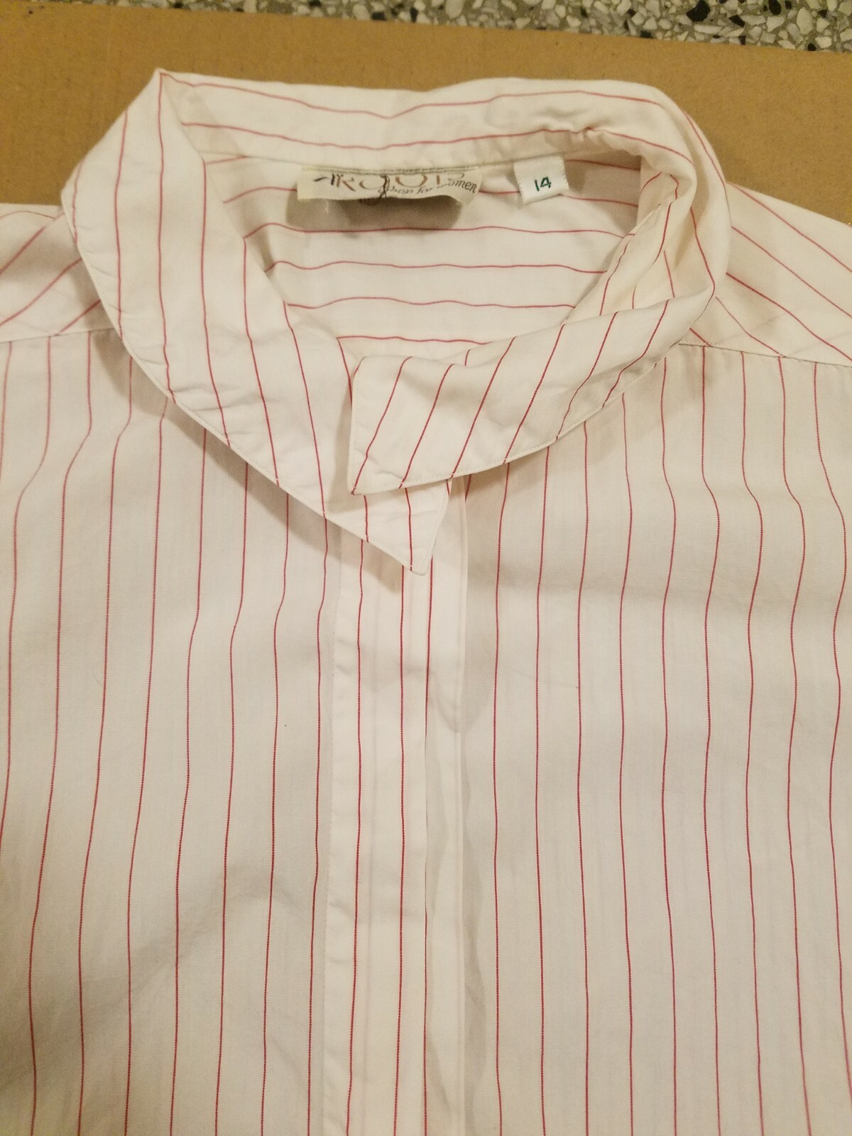Vintage Roots Shop For Women’s Sz 14 White Pink Pinstripe Button Up L/S Top