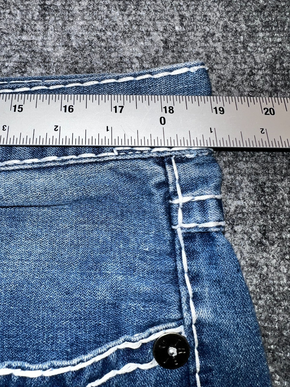 True Religion Billy Super T Jeans Womens 28X30 USA Made Y2K Dark Wash