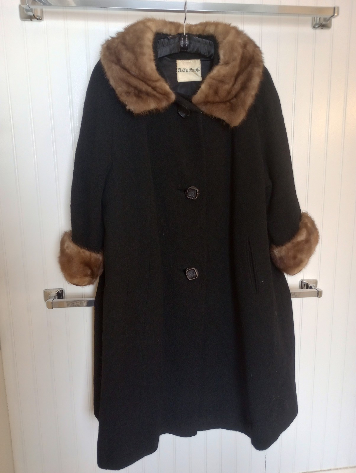 Vintage Halle Bros. Wool Forstmann Modern Woman Coat Fur Trim Winter Coat