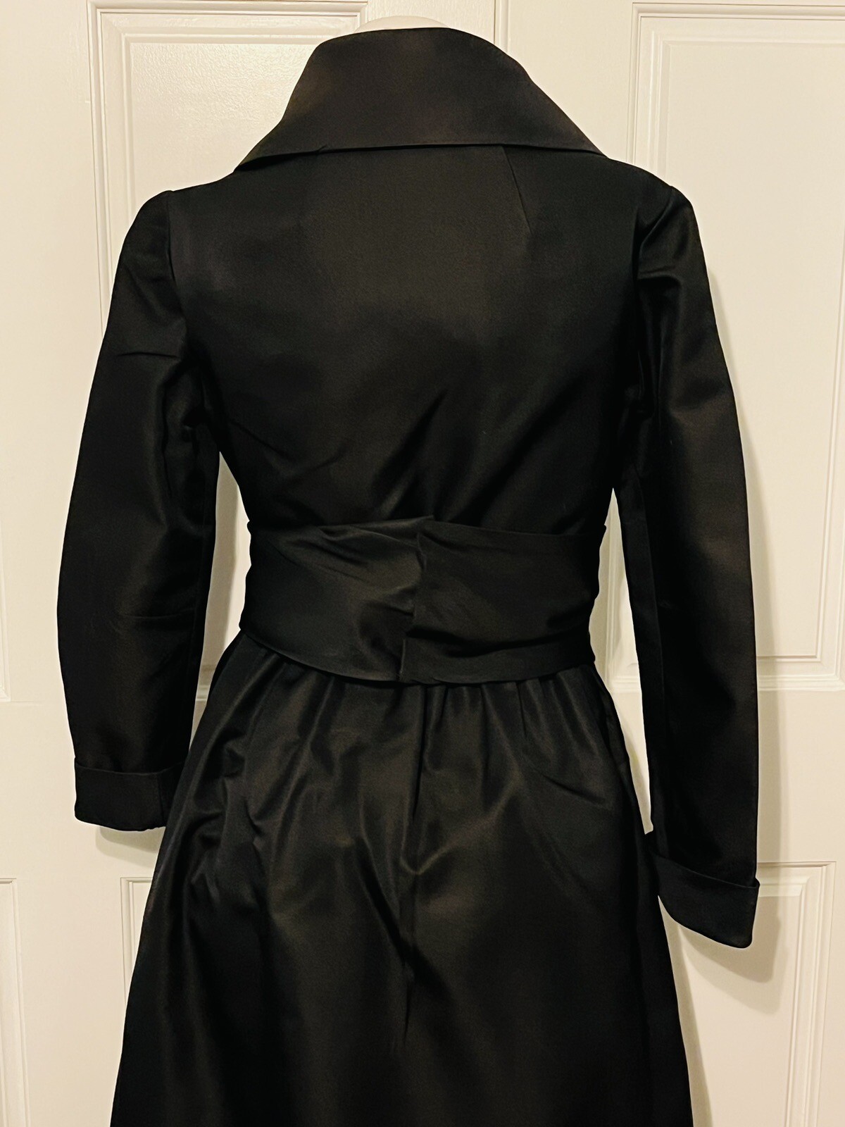 Vintage 1960s Geoffrey Beene Silk Crepe Ruffle Accent Long Sleeve Black Dress M