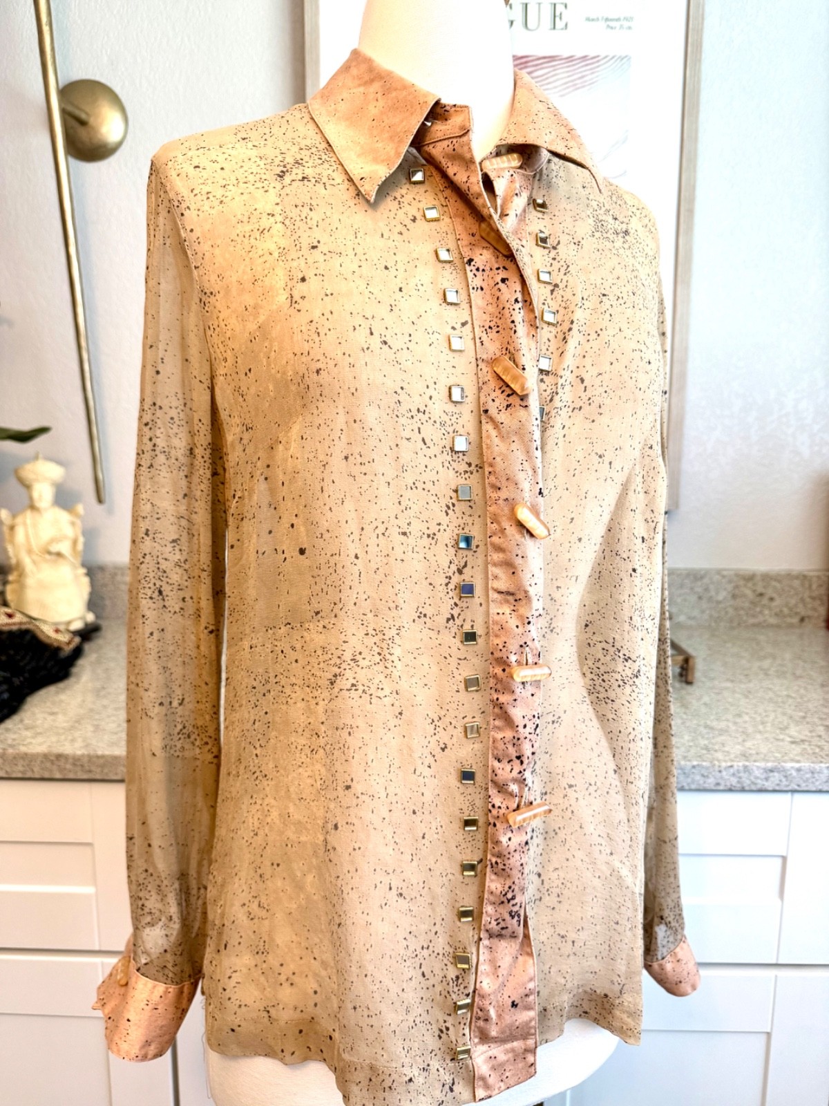 Vintage Very Vera 100% Silk Splatter Print Blouse Tan Black sz M Mirrors