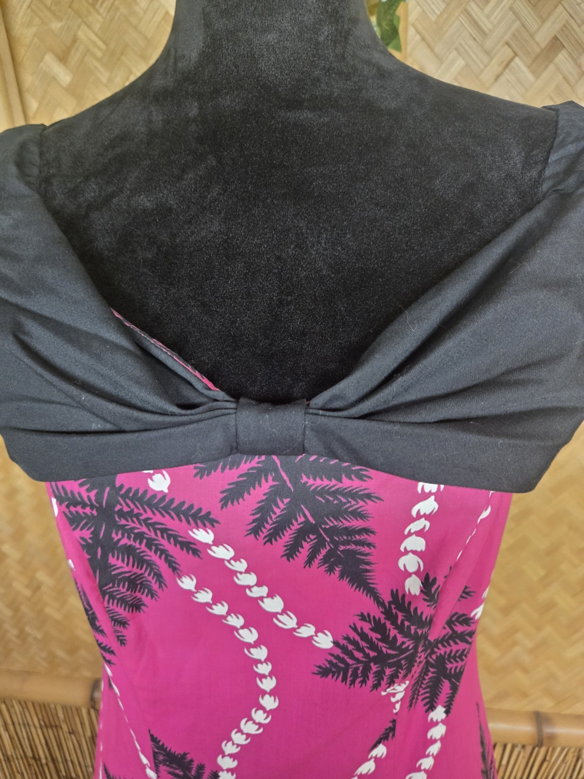 Vintage Naupaka Hawaiian Muumuu Aloha Dress w1135