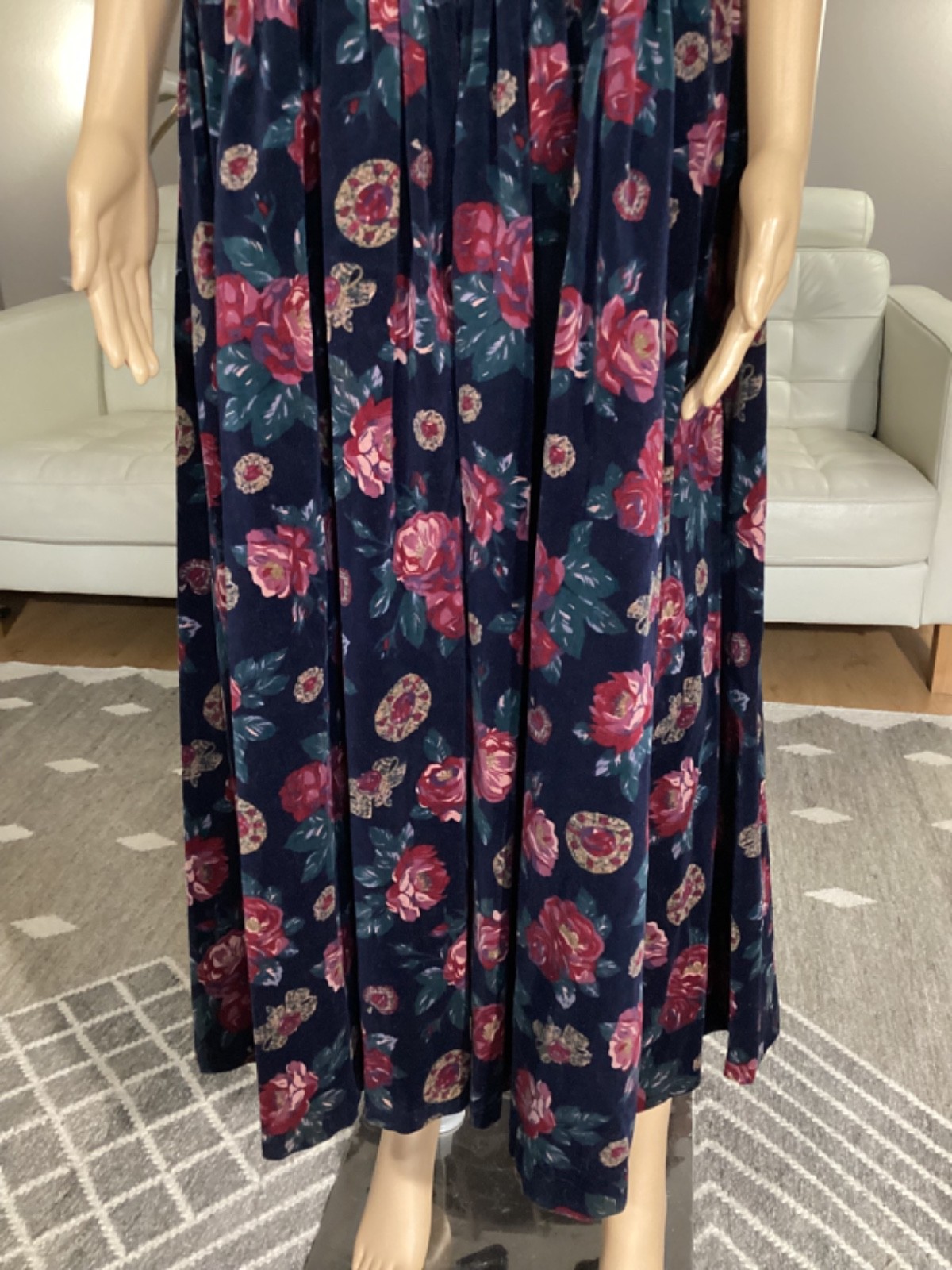 Vintage Laura Ashley Black Velvet Floral Roses Puff Sleeve Dress US Sz 12