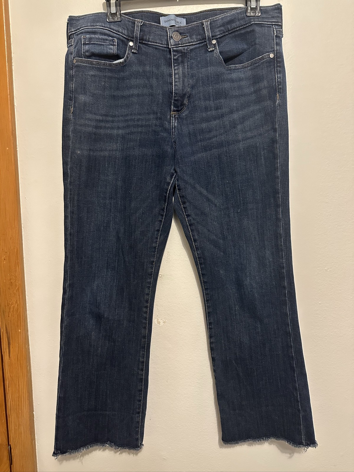 BANANA REPUBLIC Women’s 30 Blue Mid Rise Crop Flare Raw Jeans