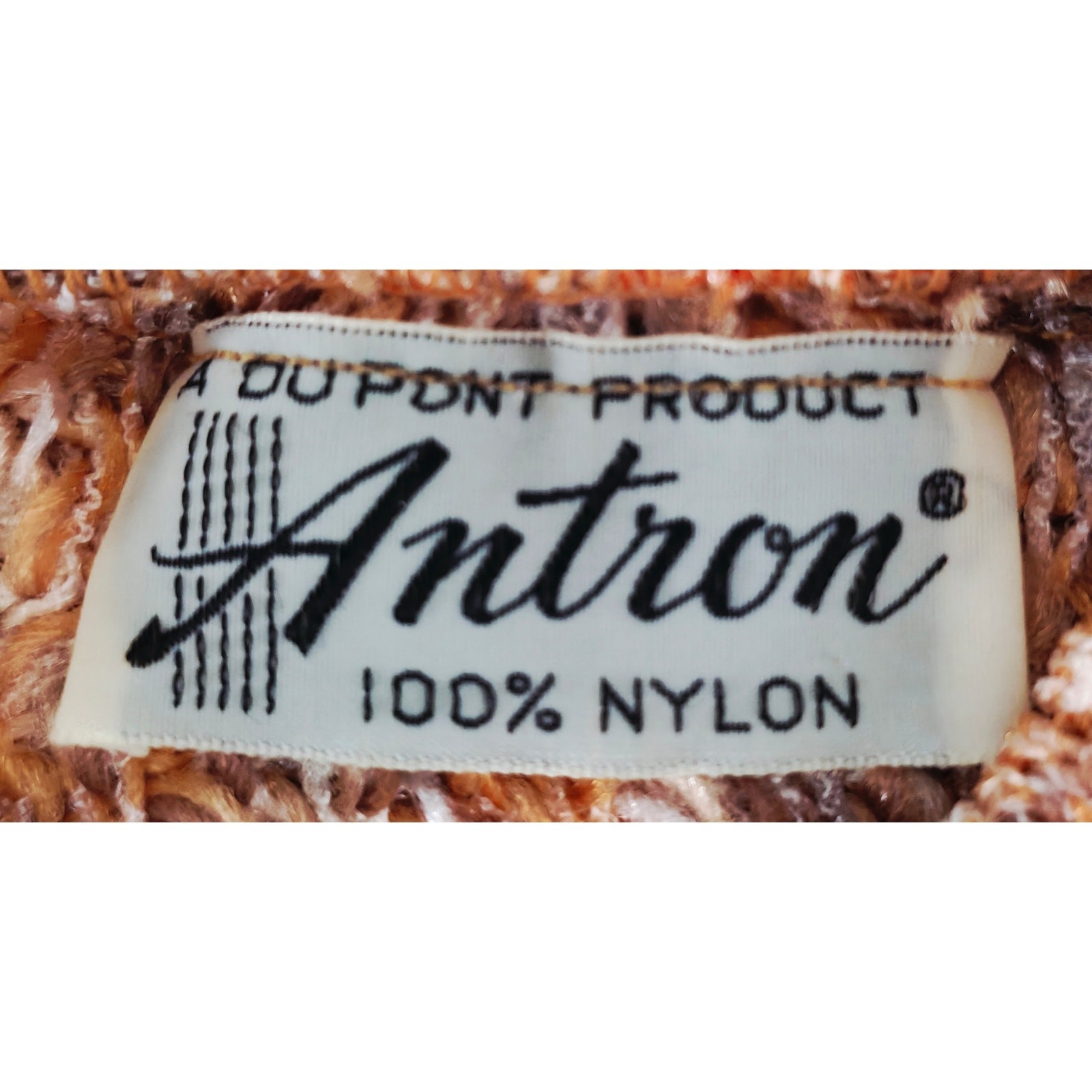 VINTAGE *NEW* 1960’s Antron Women’s Multi-Color Cable Stitch Sweater Size M