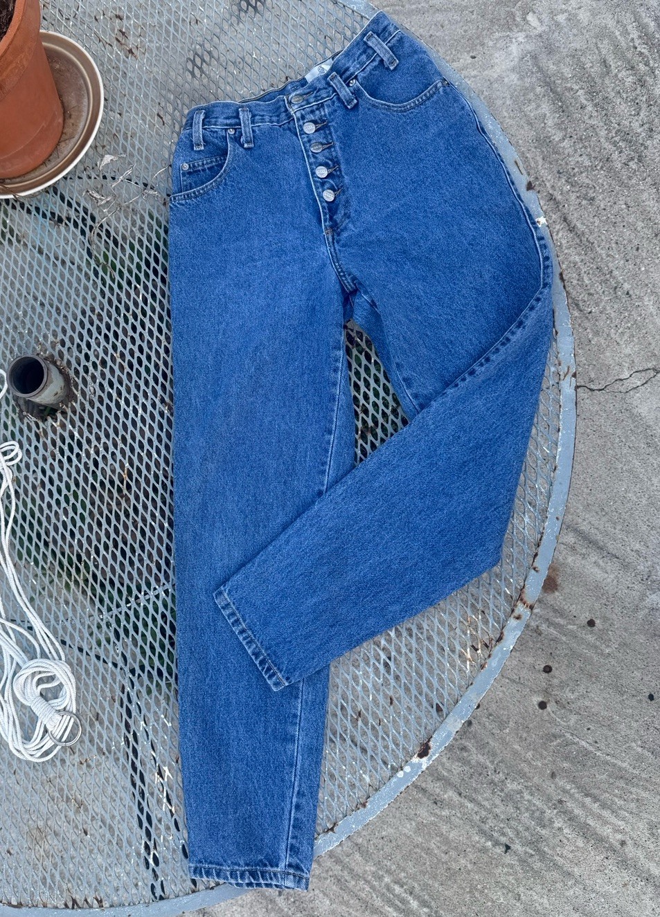1980s SASSON PARIS/LA/NY High Waist Button Fly Rocker Girl Jeans Women 26” Waist