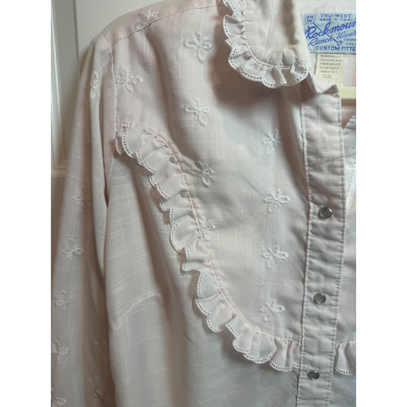 Rockmount Ranch Wear Vintage Pink Butterfly Embroidered Ruffle Western Shirt L