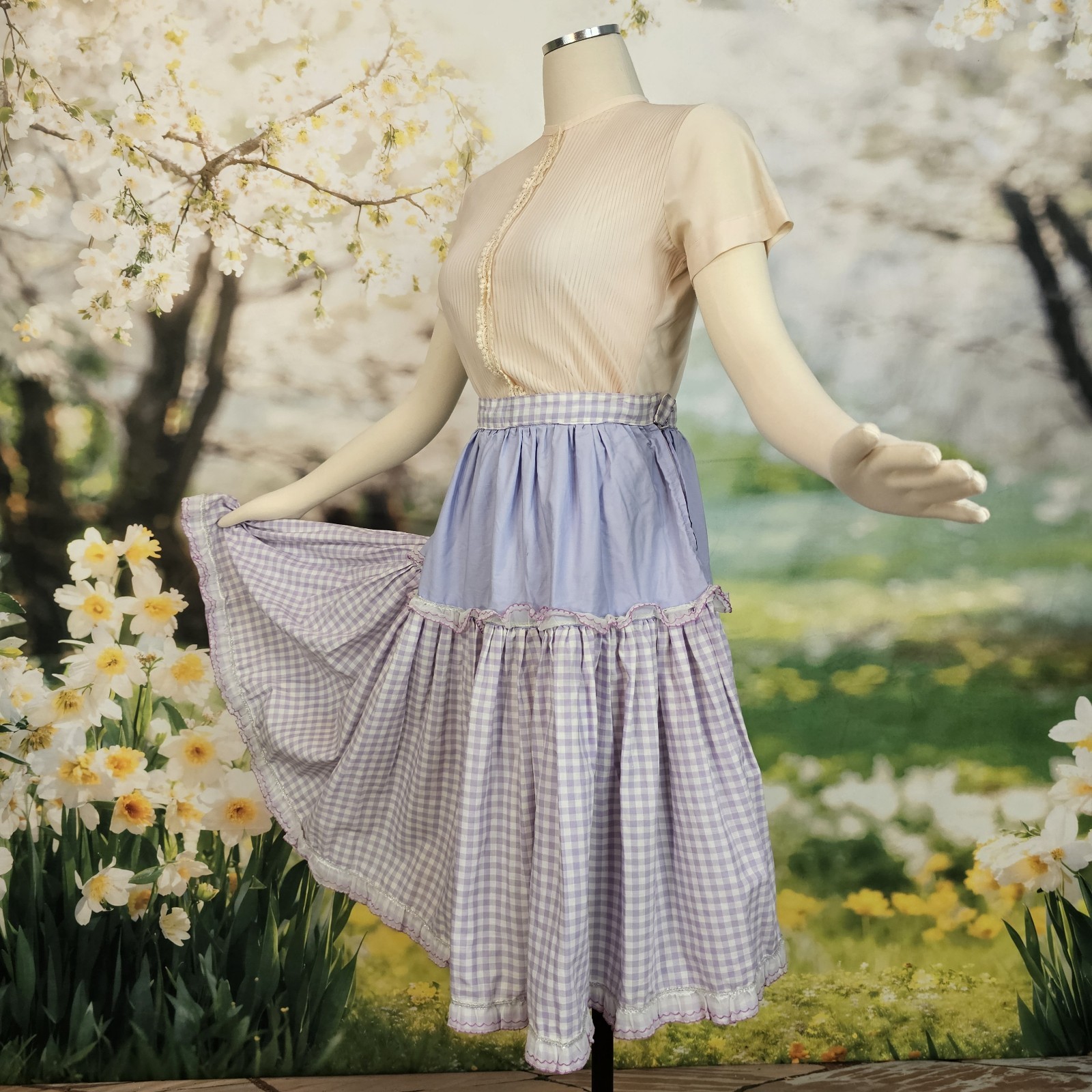 Vintage 1940s 50s Skirt Lilac Purple Gingam Scalloped Lace Ruffle Tiered Picnic