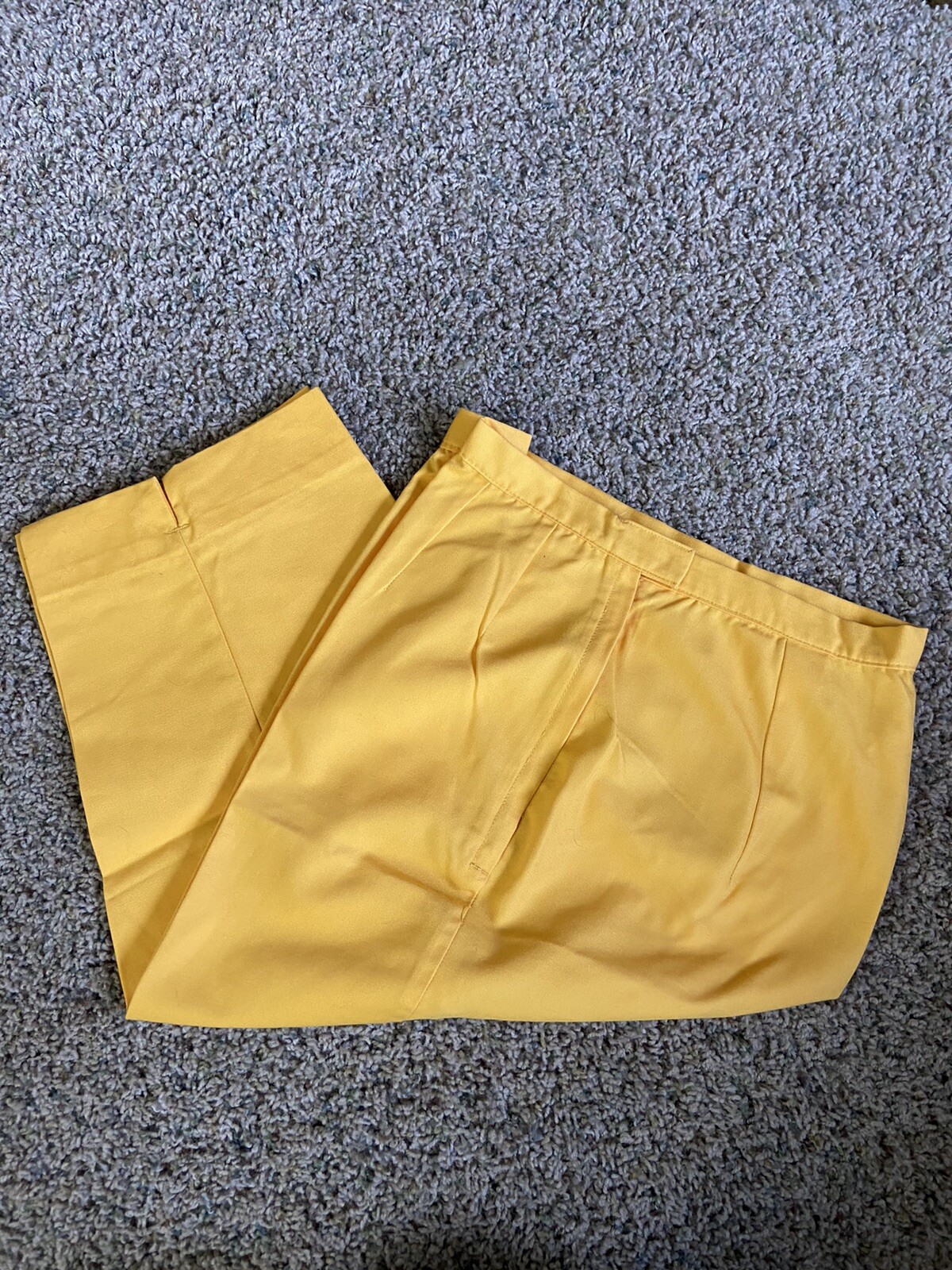 Vintage 60s Womens Yellow White Stag Capris cropped Bermuda EUC High Waisted