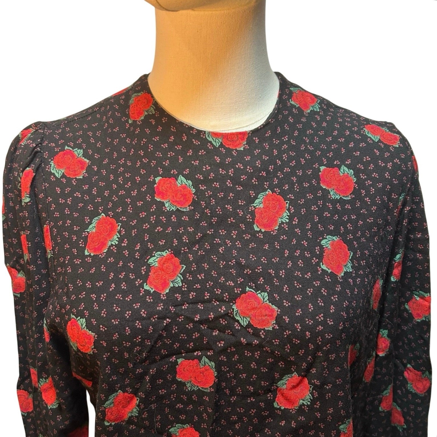 VTG Ms Interpret Black Red Rose Polka Dot Rayon Blouse 12 Whimsygoth Grunge Goth