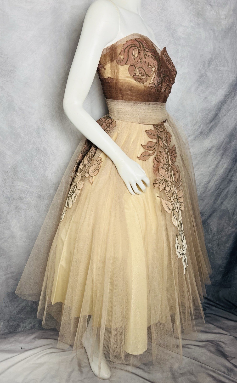 Vintage 1950s Will Steinman Strapless Pink Tulle Applique Full Skirt Gown Dress