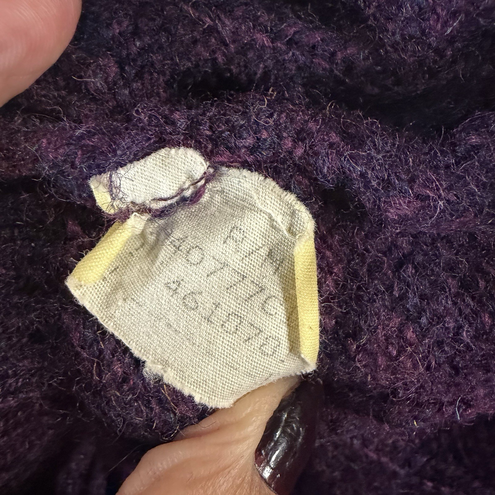 Vintage Eddie Bauer Since 1920 100% New Wool Shetland Med Plum Pullover Sweater
