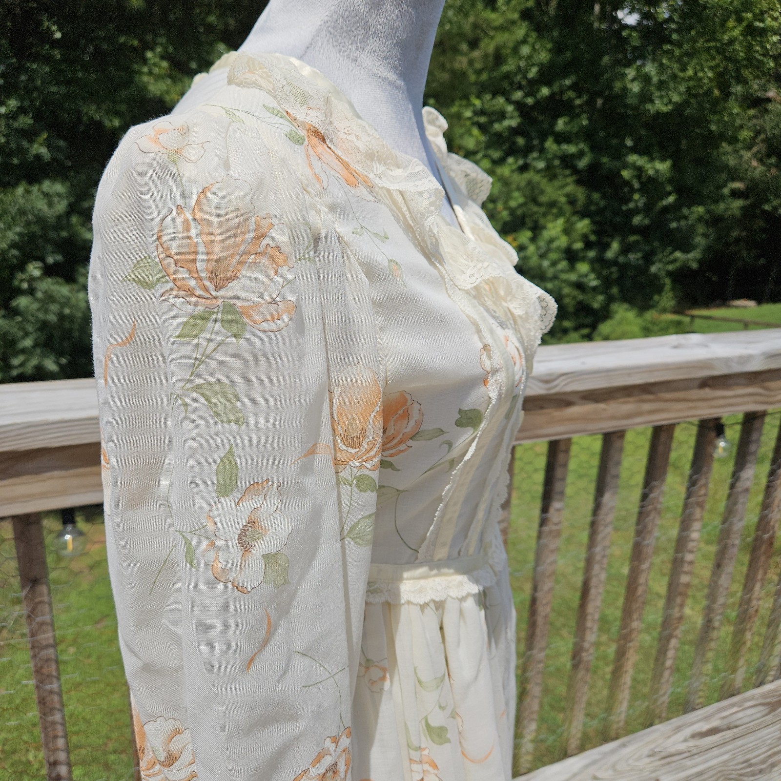 Vintage 70s/80s Prairie Dress Floral Cottagecore Maxi Lace Romantic Feminine