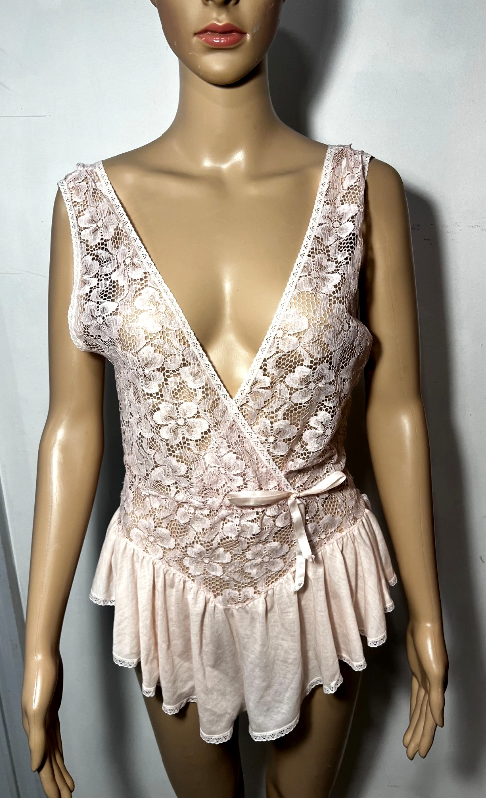VTG Circa 2000 PINK Lace Romper Teddy Playsuit Lingerie Small Sissy