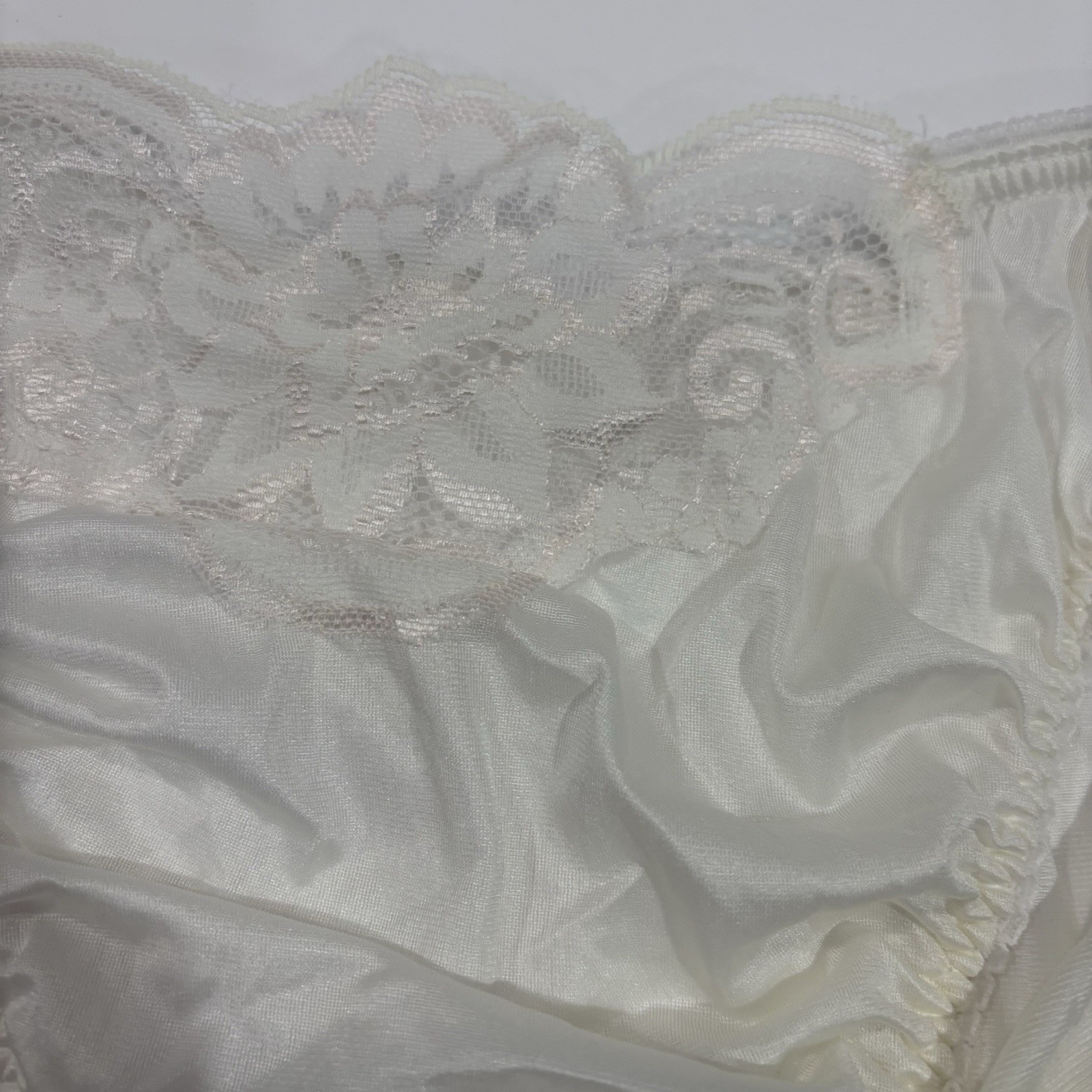 Vtg VICTORIAS SECRET Satin Panties Lot Gold Crown Label Lace Hi Cut NWT Sz L