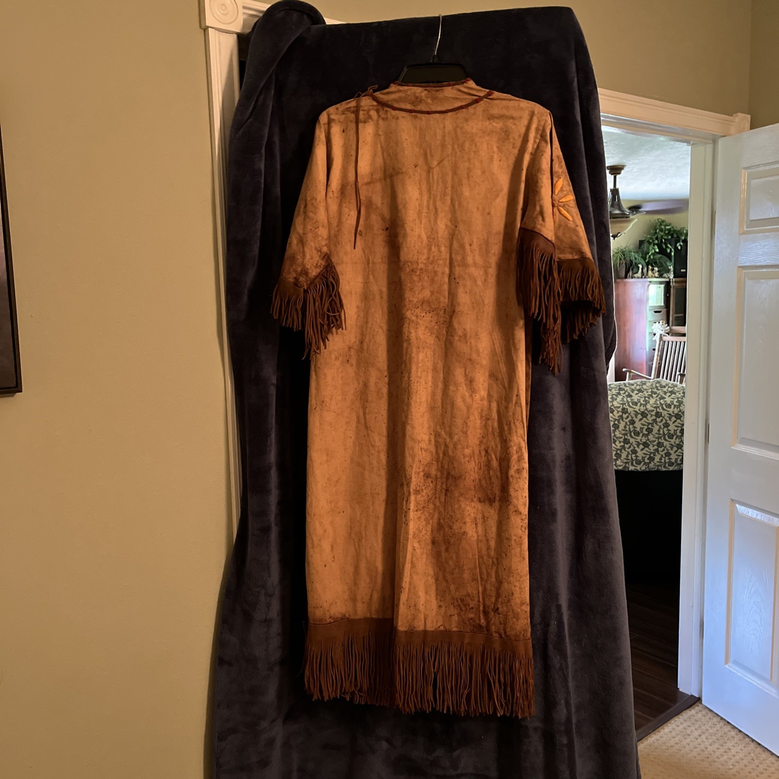 Vintage Women’s Indian Dress. Leather Fringe And Beading