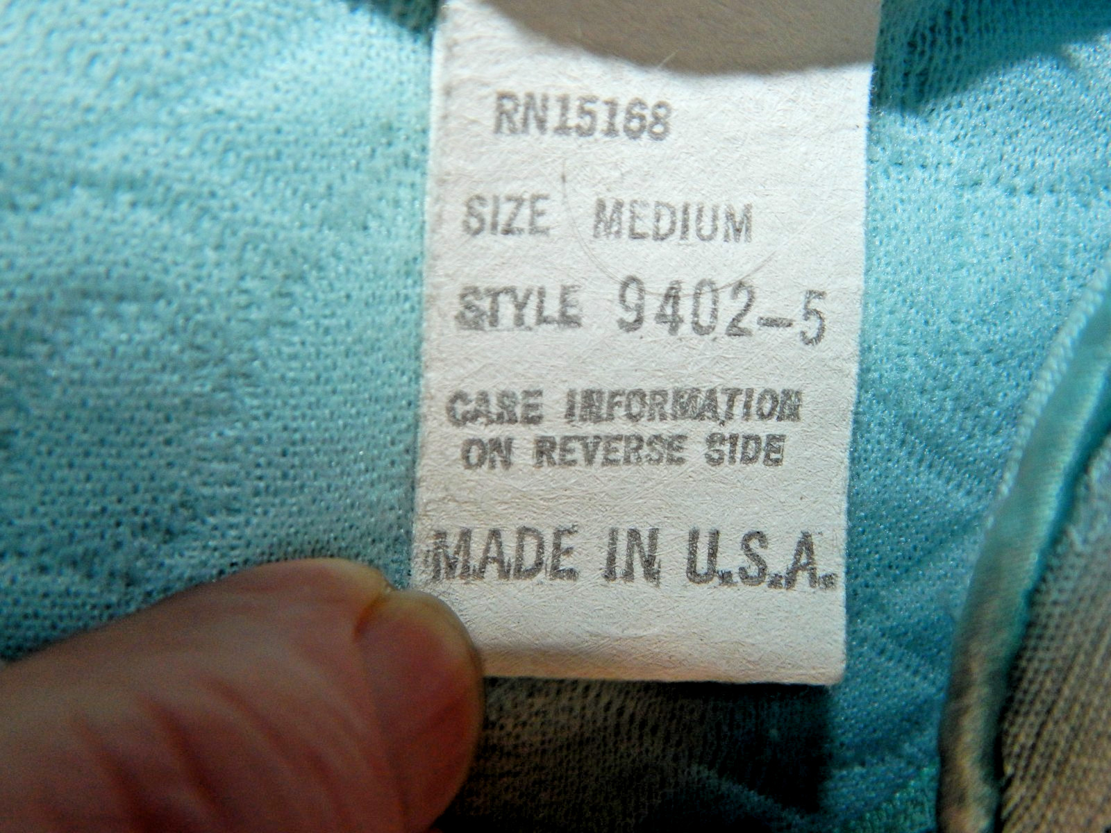 Sears, Roebuck & Co At Home quilted rose blue robe house coat size M medium vin