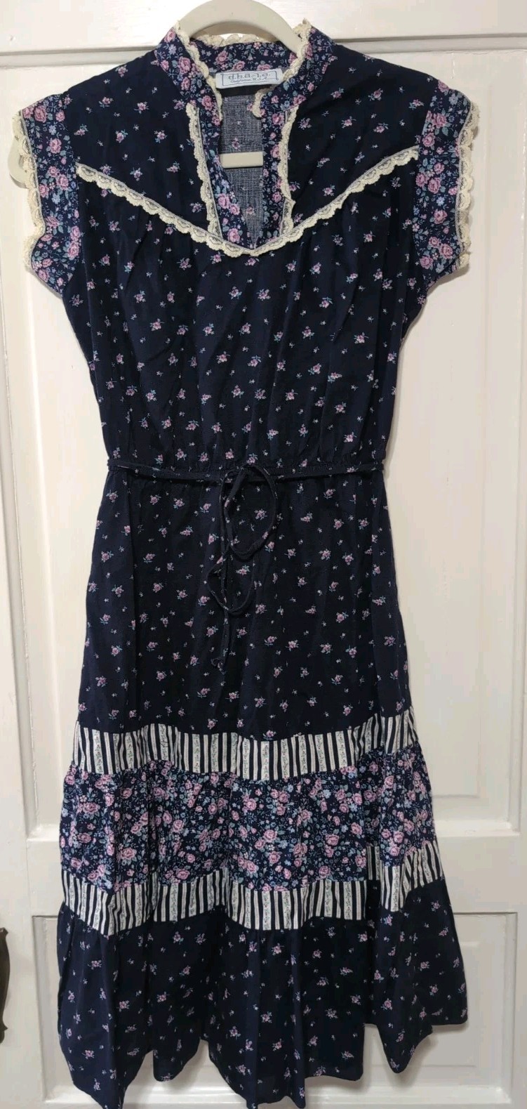 Vintage 1970s Fit & Flare Floral Dress Lace Cottagecore Prairie Woman’s S(1472)C