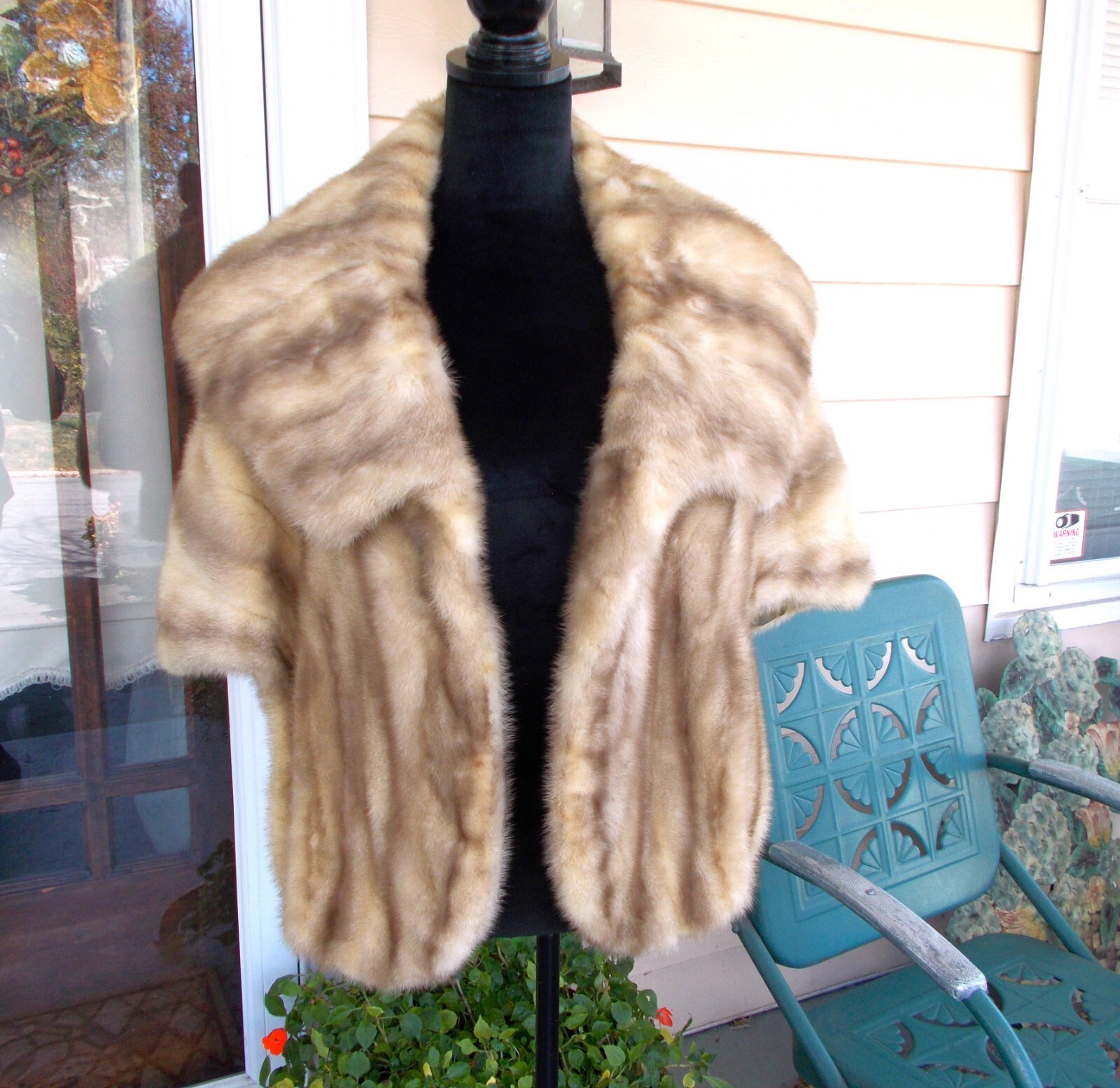 Vintage Light Champagne Honey Blonde Fur Mink Stole Cape With Wide Collar M-L