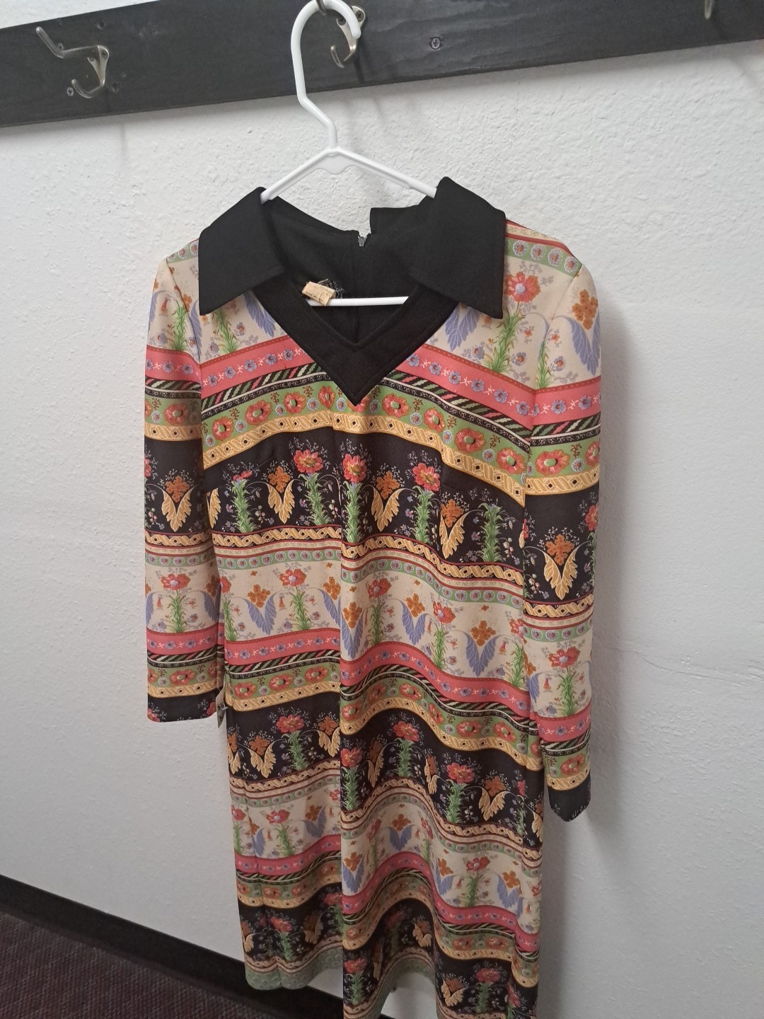 Jerrie Lurie Vintage Dress long sleeve 1970s 80s polyester