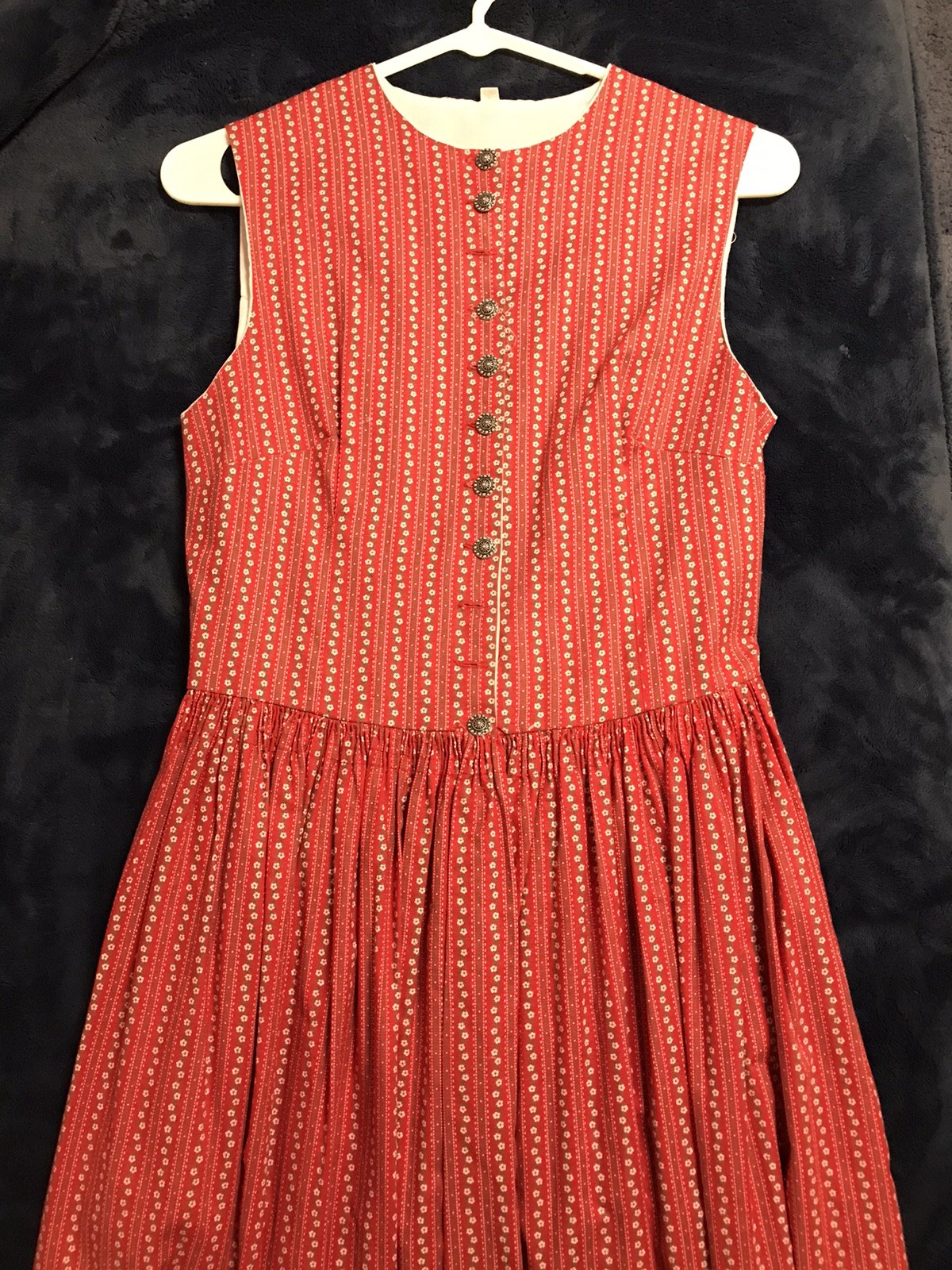 Authentic German Dress Dirndl-Bavaria Size 40 Small -Red and White