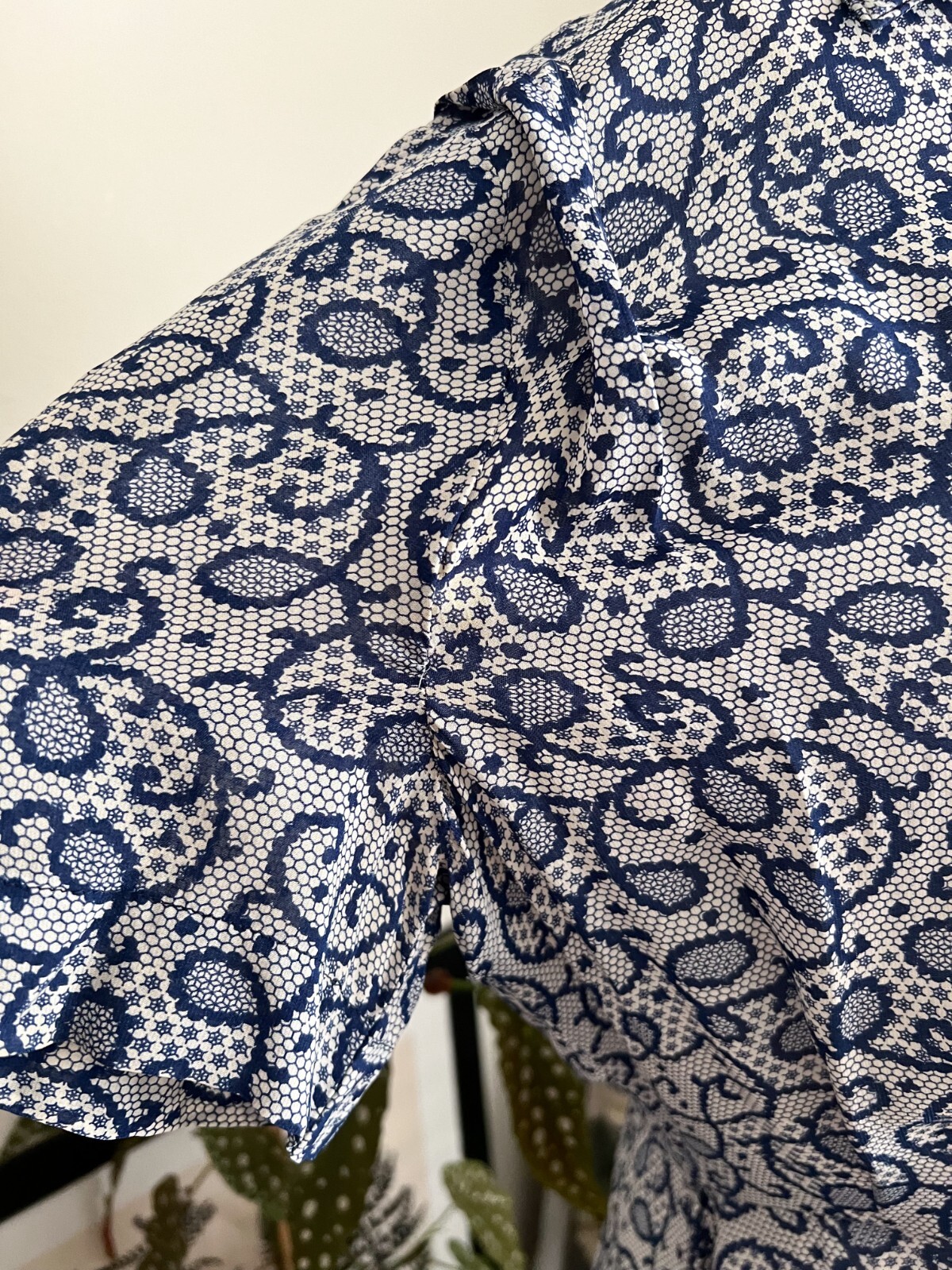 Vintage 40s Blue 1940s Women’s Patterned Rayon Button Swing Day Dress