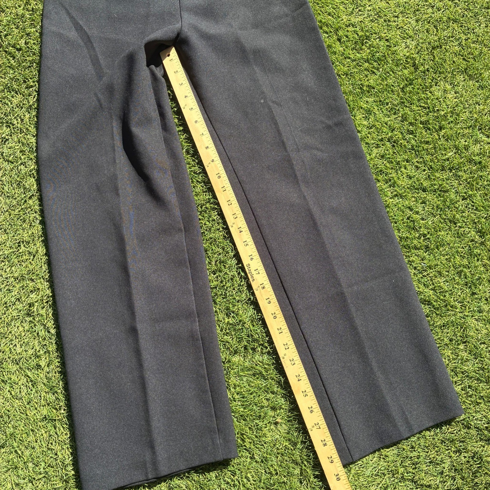 Vintage Levi’s Black Straight Leg Trousers 27×30