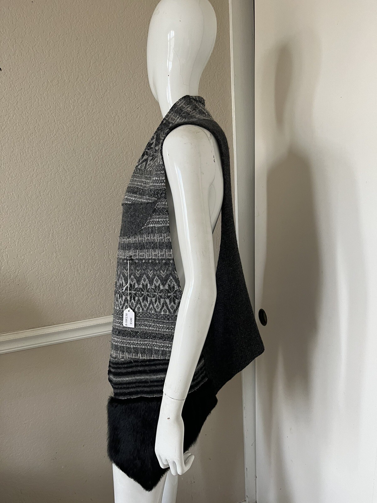 UNBRANDED VINTAGE! Gray Wool Nordic Print Sweater Vest w/ Black Mink Fur Trim S