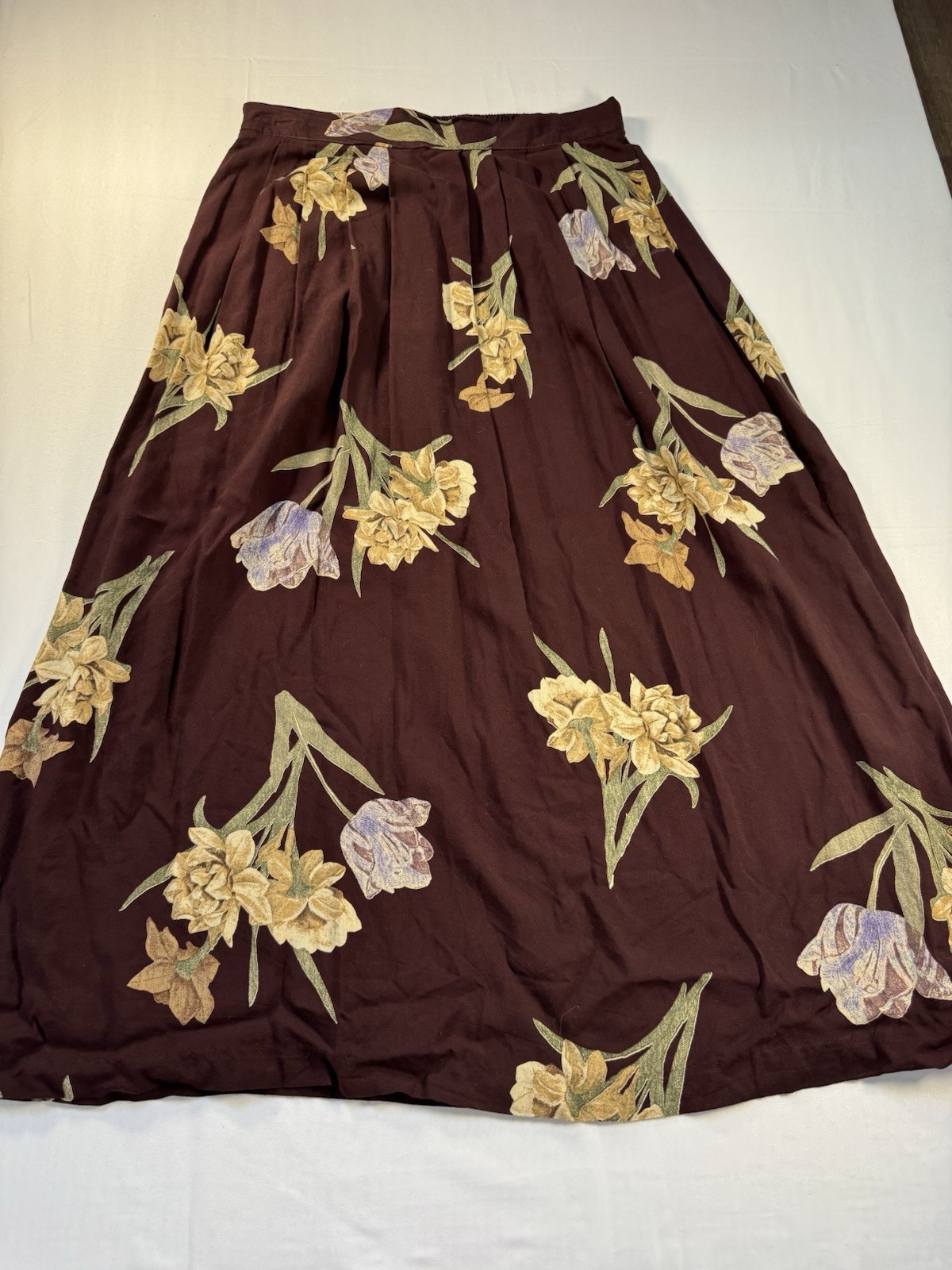 Vintage Jeri Marque 1980s A-line Maxi Skirt Deep Burgundy/Brown Floral Pattern M
