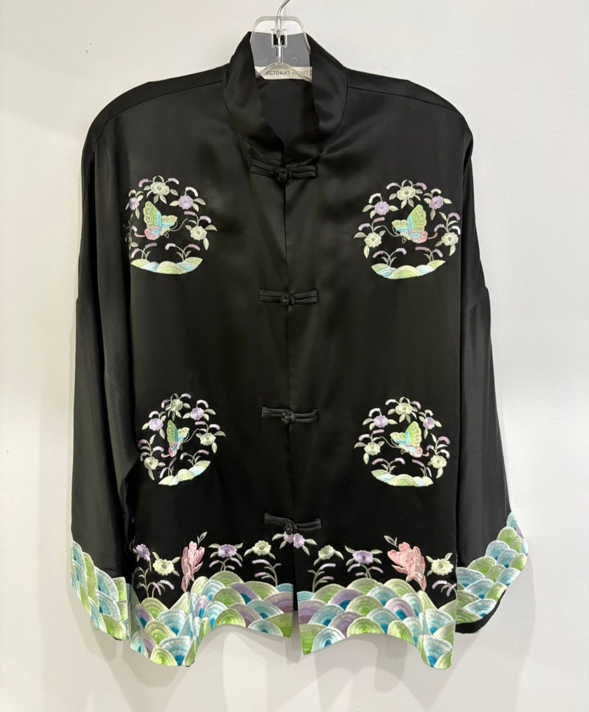Vintage Victoria’s Secret Black Embroidered Silk Bed Jacket Asian Size P/S
