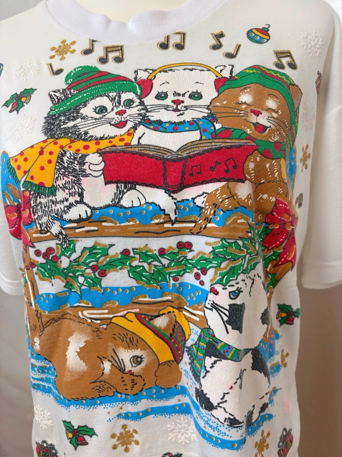Vintage 1980s Cat Kitten Kitty Christmas Glitter Graphic T shirt USA Kawaii