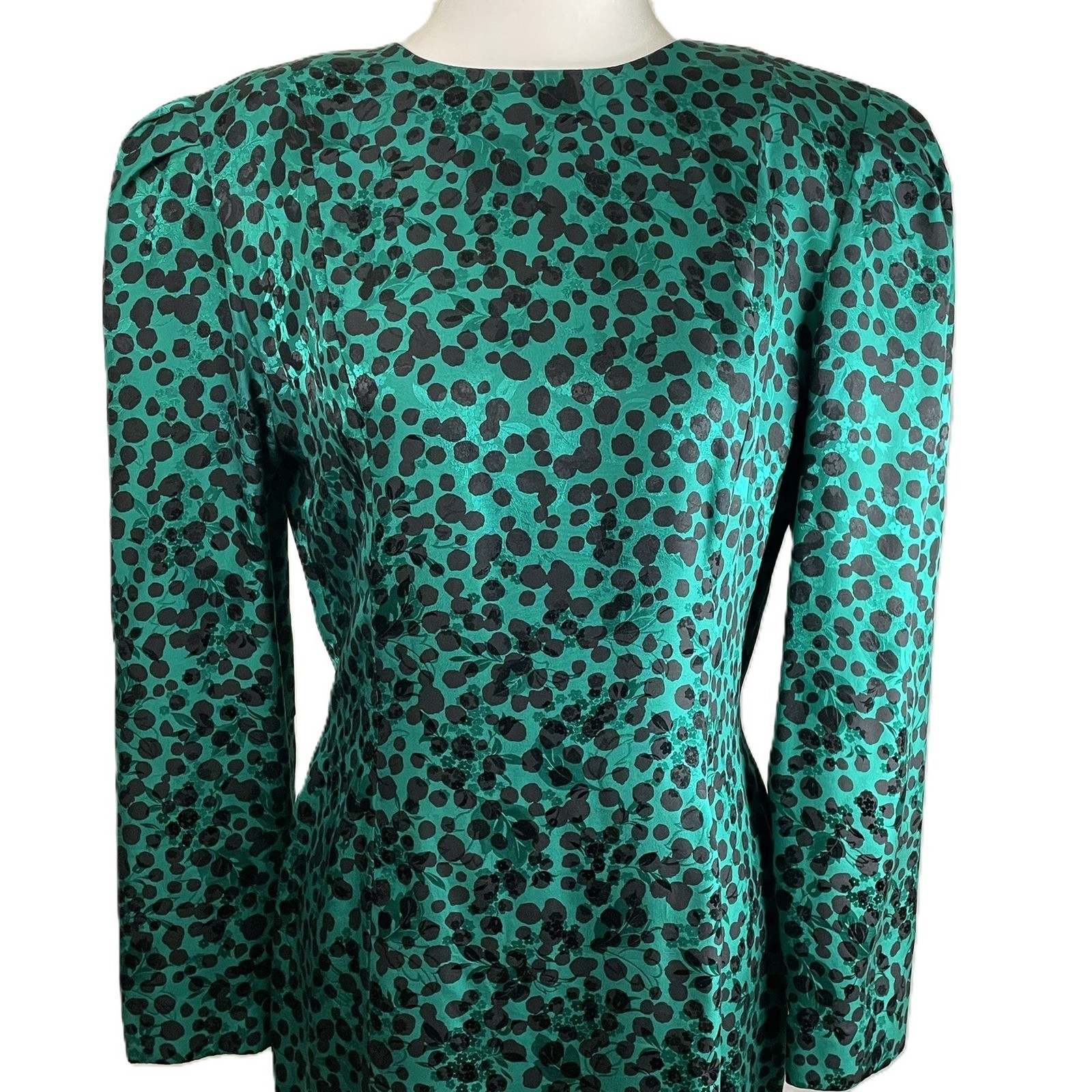 VTG Maggy London Sz 8 Green Black Polka Dot 100% Silk Dress Pleated Ruffle Hem