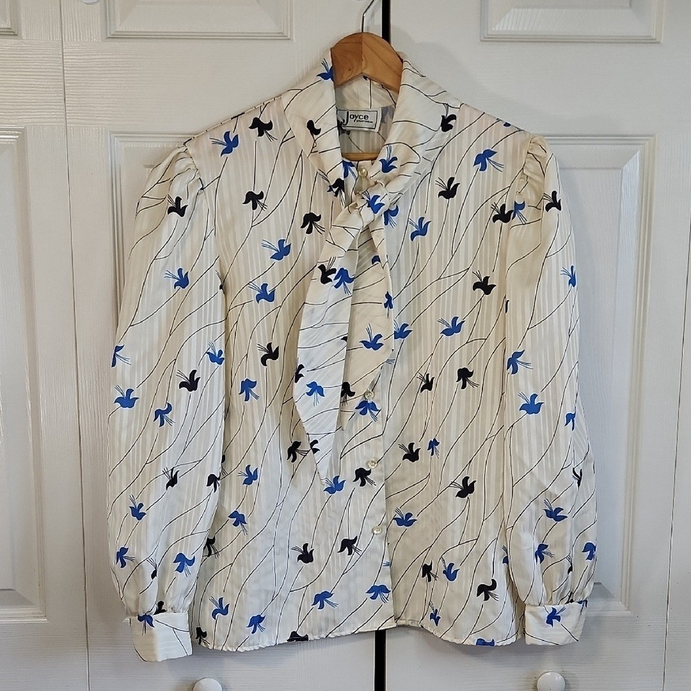 Vintage 70s Joyce Sportswear Ivory Floral Blouse 13/14 Bow Artsy Office Satin