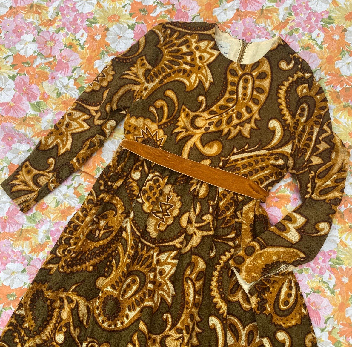 Vintage 1960s Full Length Paisley Dress – Bill Atkinson (L)