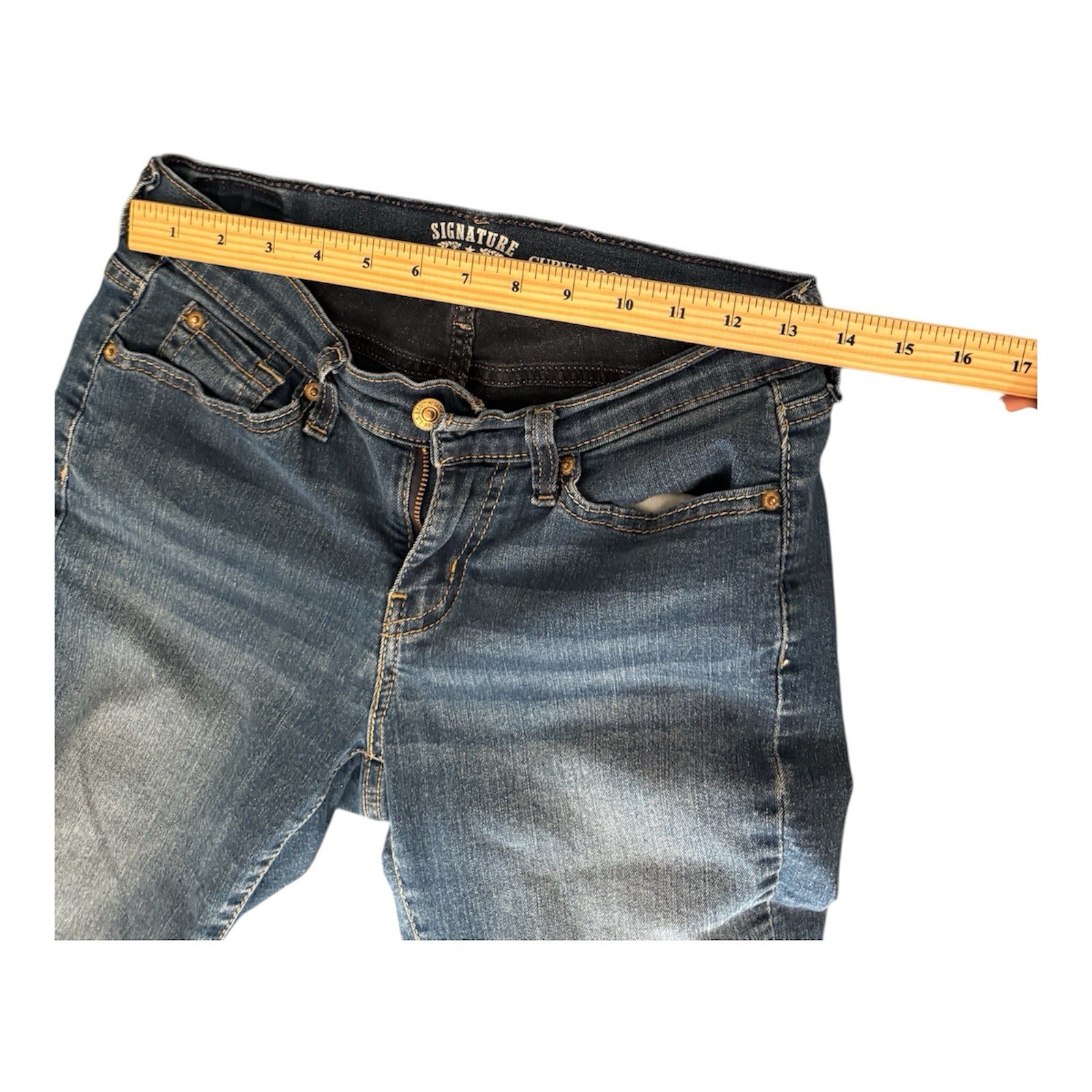 Signature by Levi Strauss & Co. Curvy Boot Cut Jean Misses Size 10