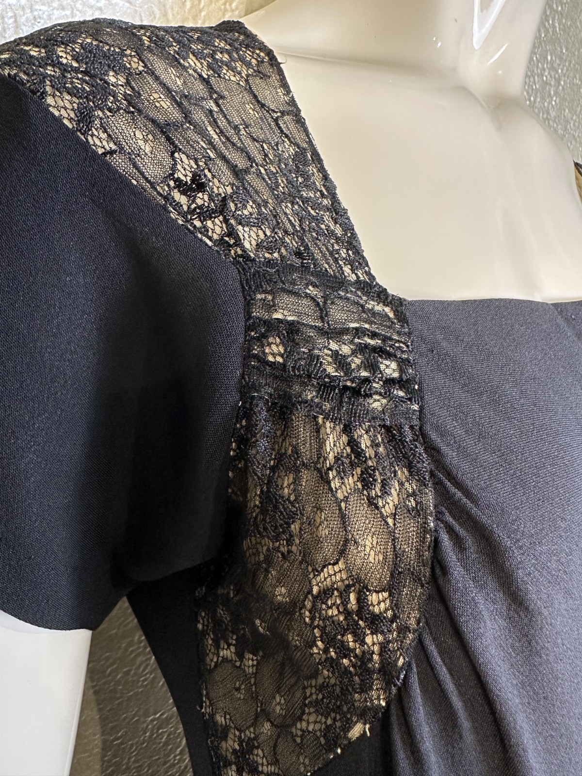 Vintage 1940s Ladies Handmade Black Rayon Dress w/ Silk Lace Shoulder Yoke XS
