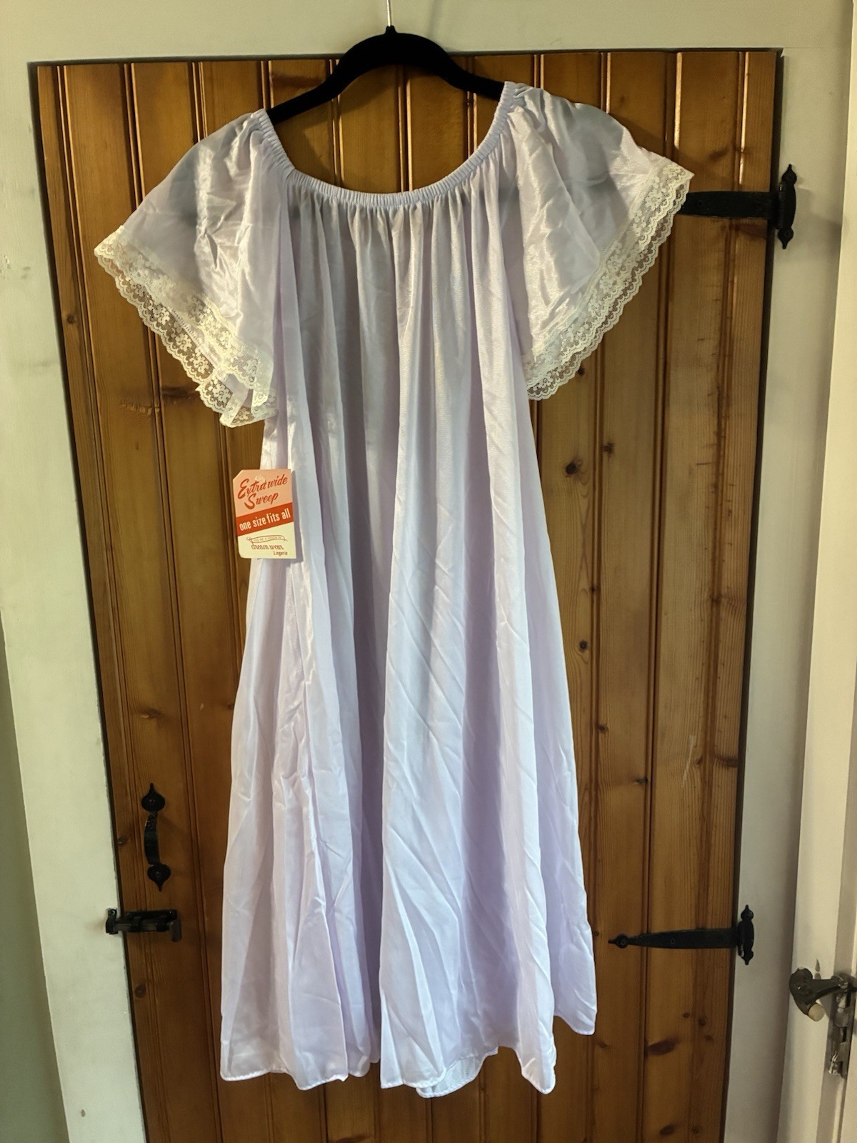 Vintage One Size Fit All Lavender Long Nylon Dreamwear Lingerie With Lace NEW
