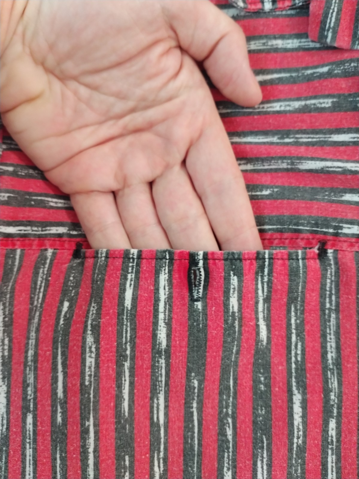 Carlyle VTG 90’s Womans Button Up Black Red White Stripe Short Sleeve Top Sz 12